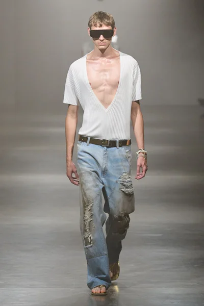 Look 21